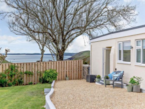 2 bed in Manorbier 83105